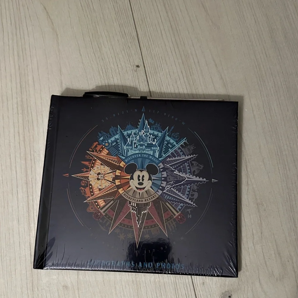 New Disneyland resort autograph book and photos with pen